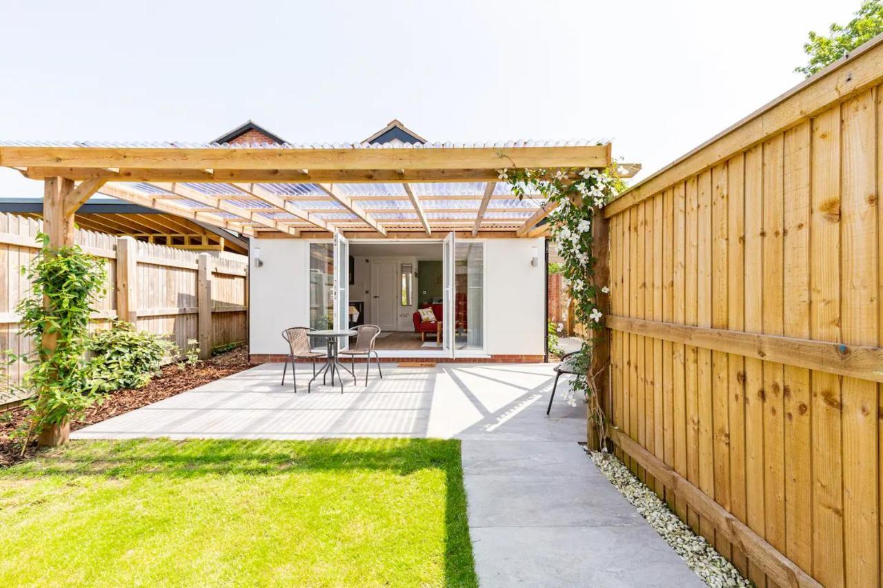 Charming Chester Studio With Private Garden & Free Parking Zewnętrze zdjęcie