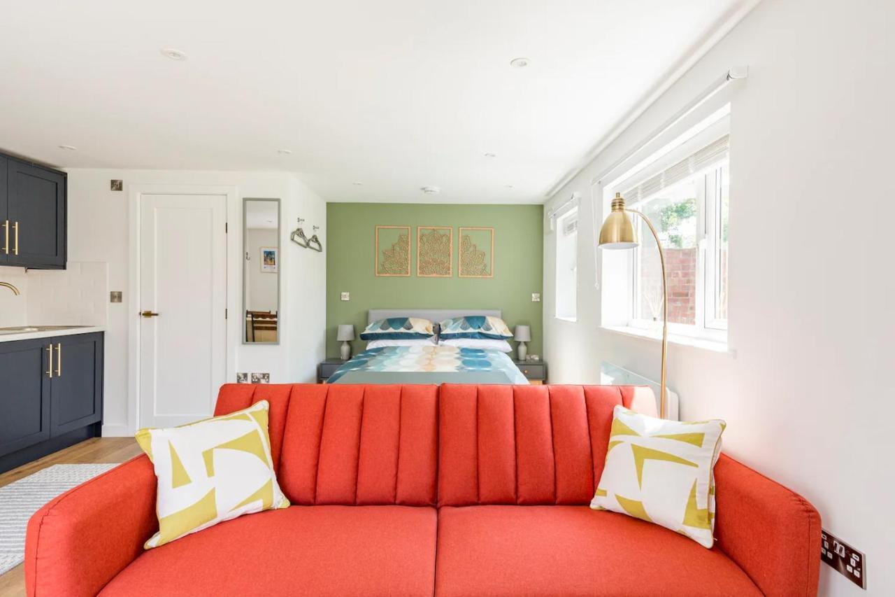 Charming Chester Studio With Private Garden & Free Parking Zewnętrze zdjęcie
