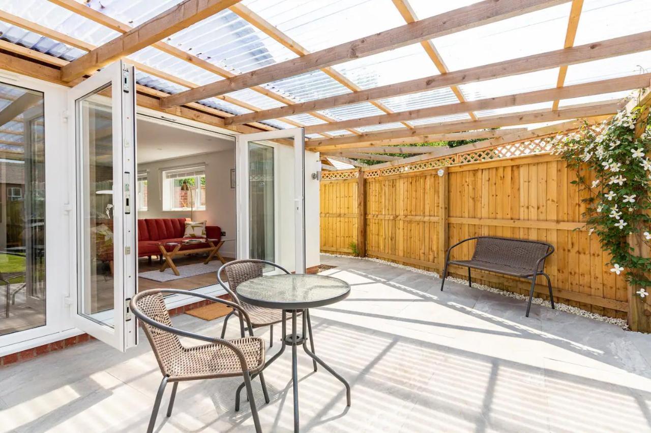 Charming Chester Studio With Private Garden & Free Parking Zewnętrze zdjęcie